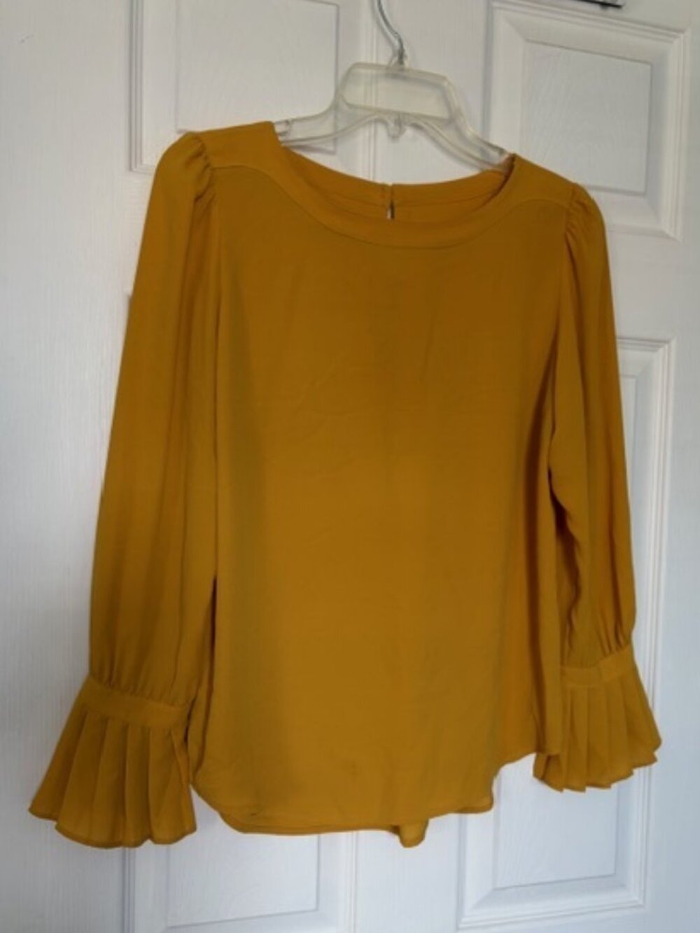 LOFT golden yellow ruffle sleeve blouse- Size Small Petite - Picture 2 of 6